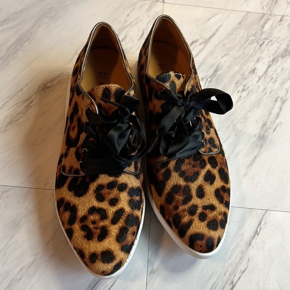 Johnston & Murphy Women Dakota leopard calf hair lace up sneaker size 6 - Picture 2 of 8